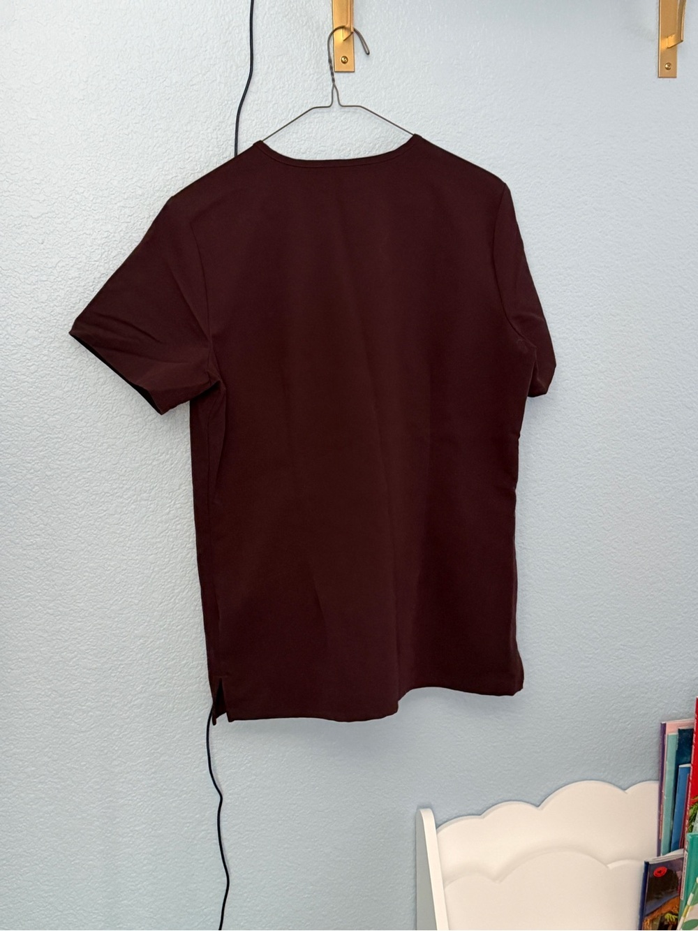 FIGS espresso casma 3 pocket scrub top - Picture 2 of 2